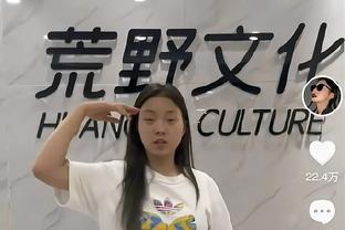 两回合都被绝杀！网友恶搞：哈维回到更衣室给巴萨球员一人一个大逼斗？